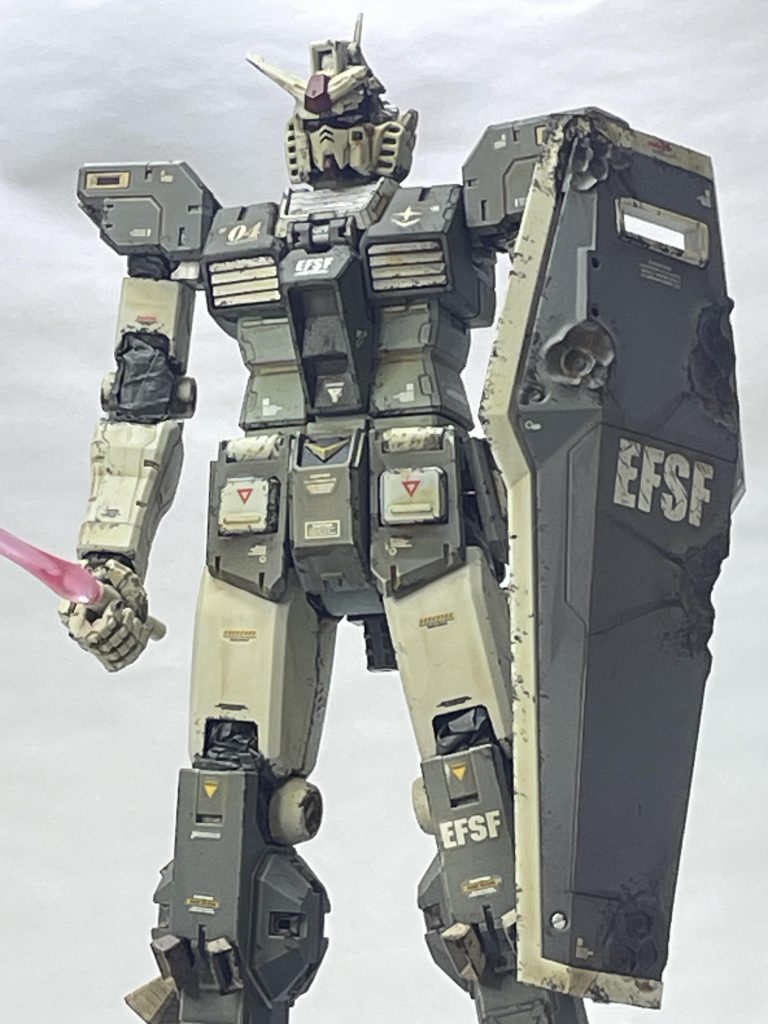 MG フルアーマー・ガンダム サンダーボルト版ラストセッションVer.をリアルカラーに全塗装、ウェザリングを施しました。