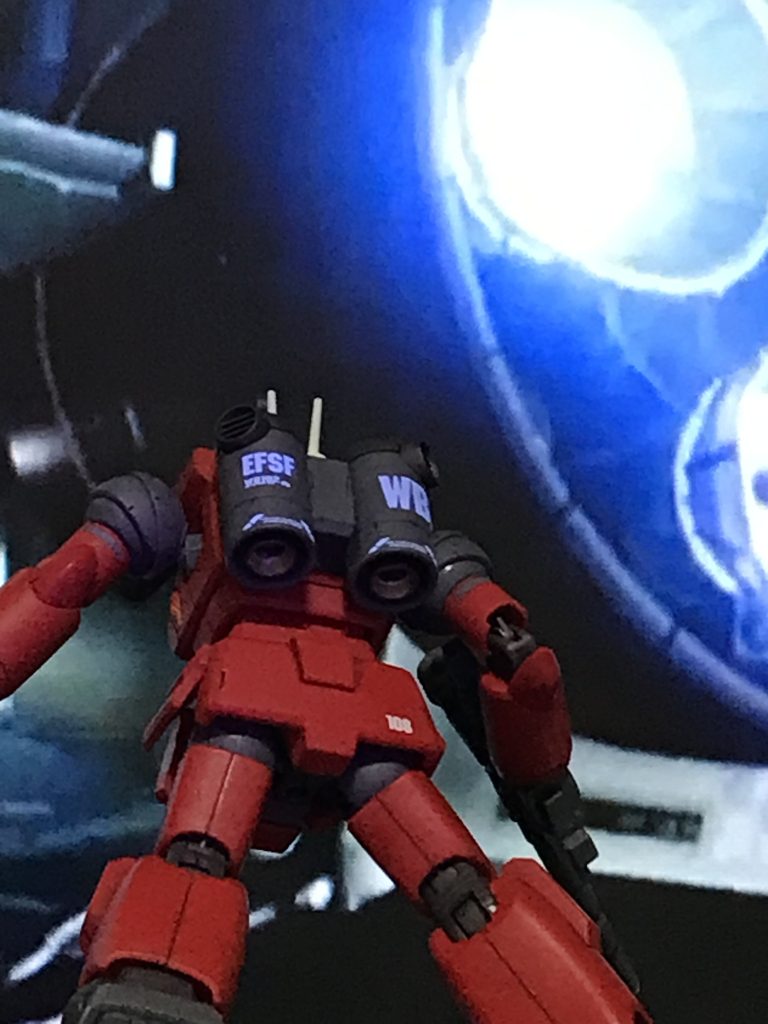 ホワイトベース後方にて直掩中1。