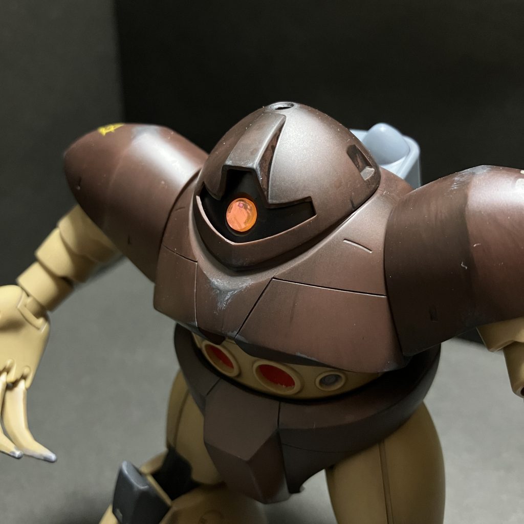 リアルタッチマーカー+ウェザリングマスターで仕上げました。リアルタッチマーカーの乾燥時間との闘い。ウェザリングマスター、色によって乗りの違い。ドライブラシの加減など、素人のわたしにとって気付きの多い一台となりました。