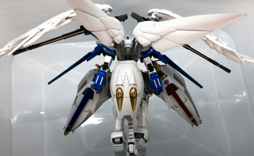 背部のスカートは、よりスカート感(?)を高めるために流線形のキマリスヴィダールのものへと変更しました!