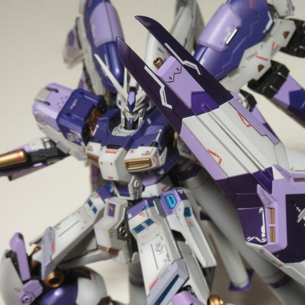 Hi-ν　ハイニューガンダム　（パープル）