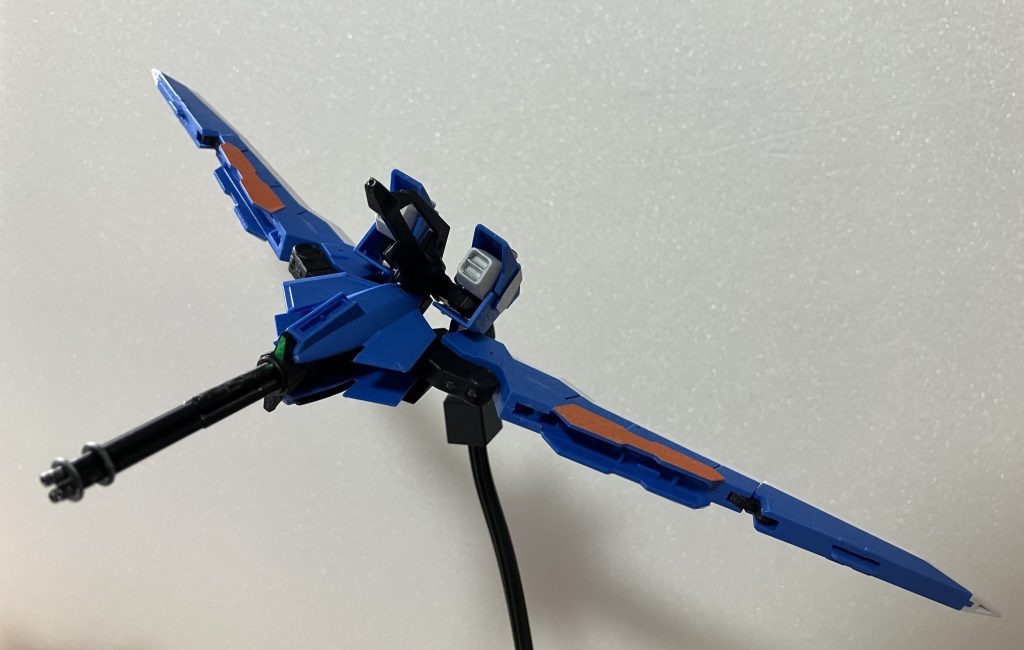 さらにさらにバックパックはフライト型にもなります!多分。さらにさらにさらにバックパックはガトリングとしても機能します!高機能なバックパック..