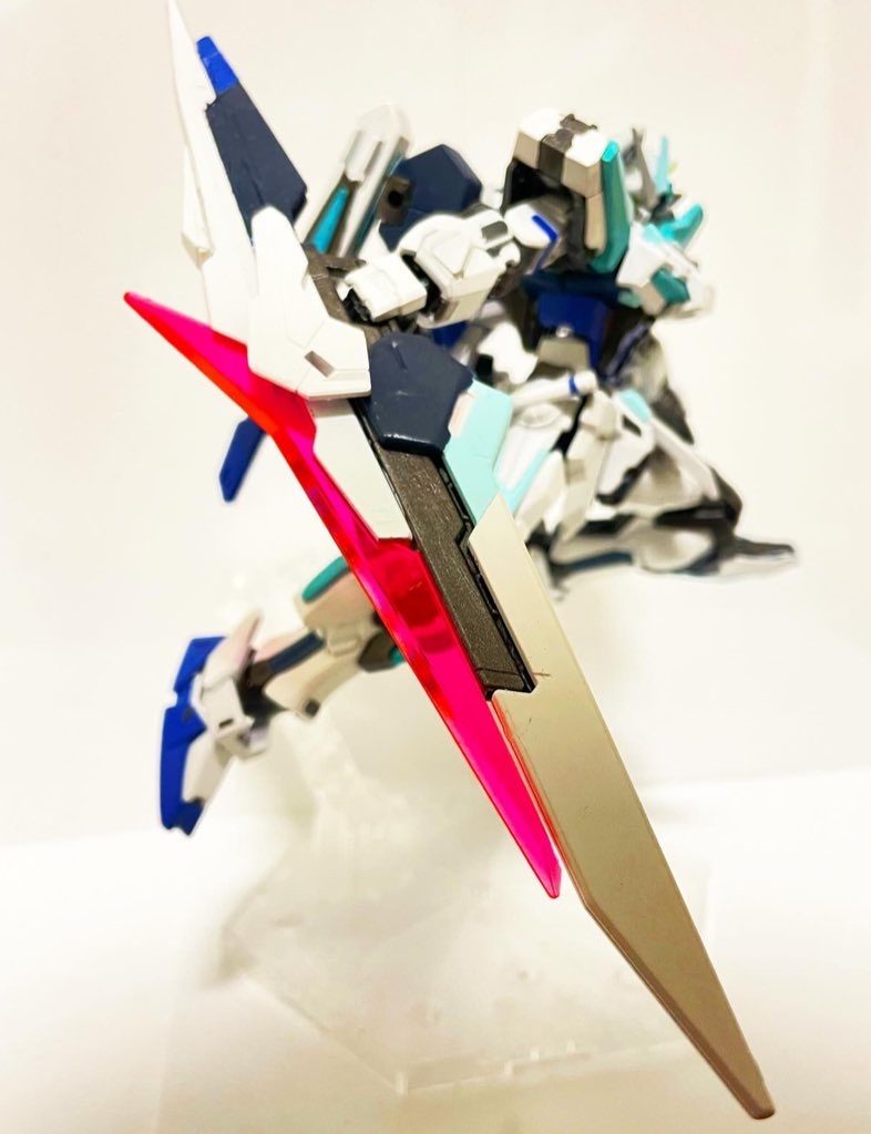 銃装剣Mk-IIは展開することで法撃形態に変形します。