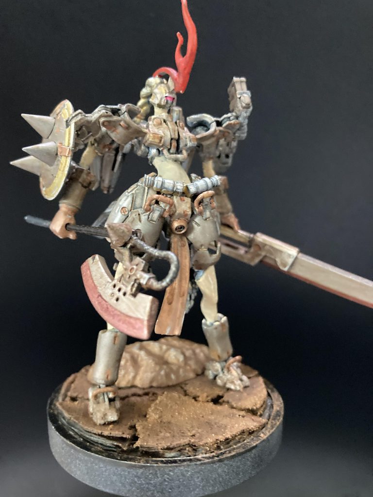 トールギスの騎士デザインを八頭身のナイスバディにする為、ライナーなどを使って腕、腰、足を削り出して延長しました^ ^