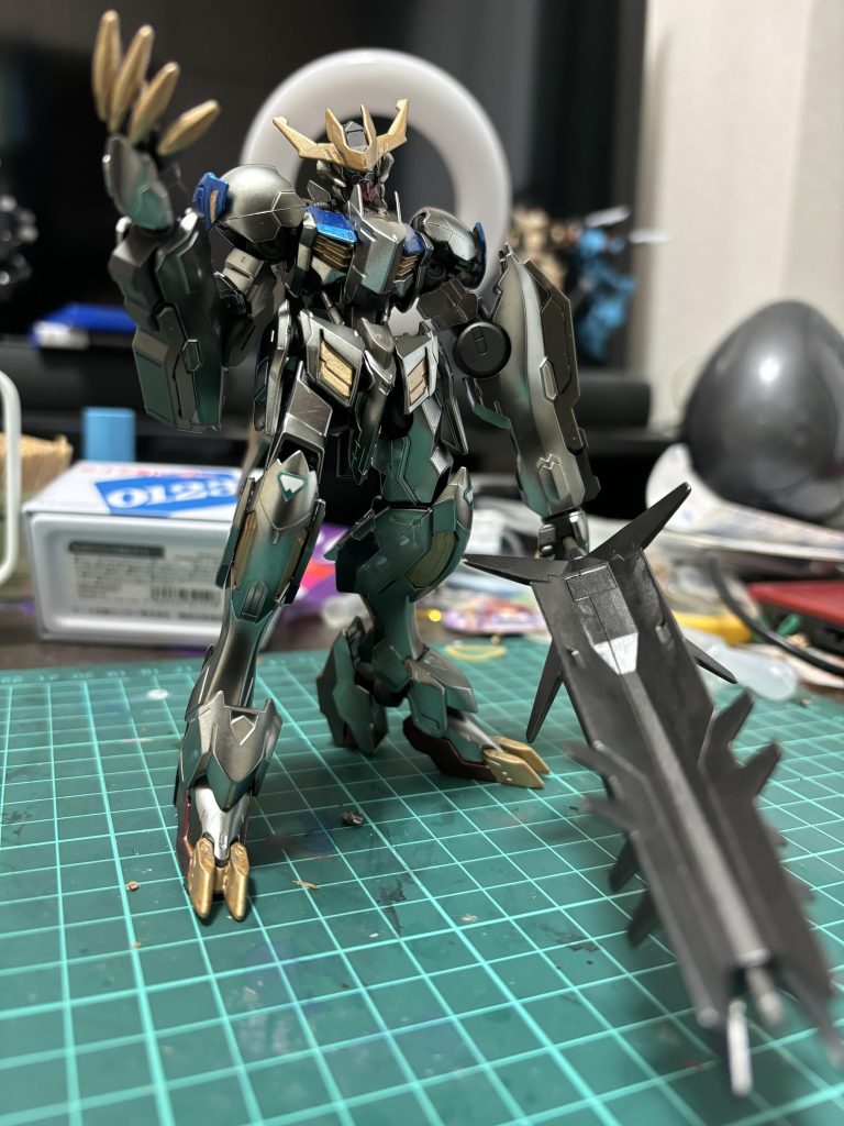 汚したり、デカールを貼る前何にも言ってもないのに感じる荒くれ感よ…