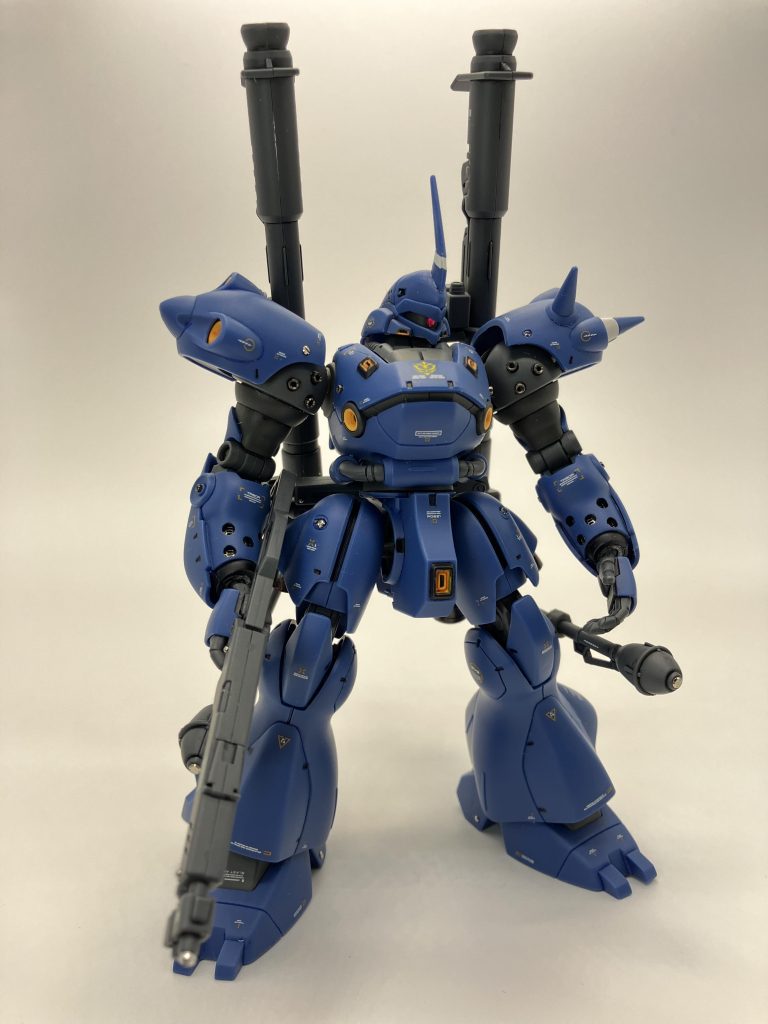 マッシブなザ・ジオン系モビルスーツ、曲線にスパイク、熱狂的ファンが多いのも分かりますね🥳