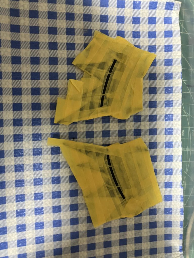 お正月から、テレビを見ながらひたすらマスキング、ようやっと完成しました。