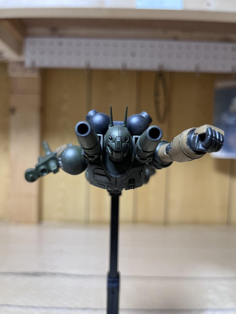 こんなふうに飛んでくるガンキャノンはイヤですよね。