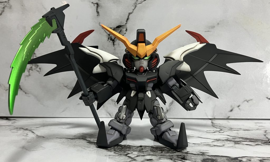 目などセンサー関連はメタリック塗装、他はグラデーションをかけて塗装しています