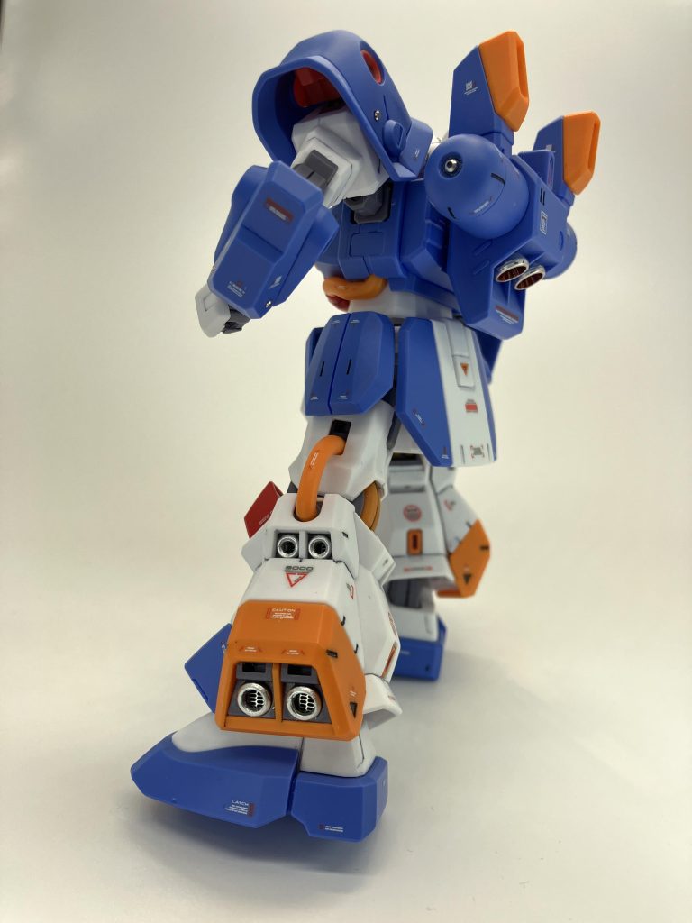 ムリやり仰ぎ見で撮影して、くるぶし付近のバーニア内部を見てて欲しいスタイル👀上の2個もメッシュ内蔵ですが闇の中に🌉