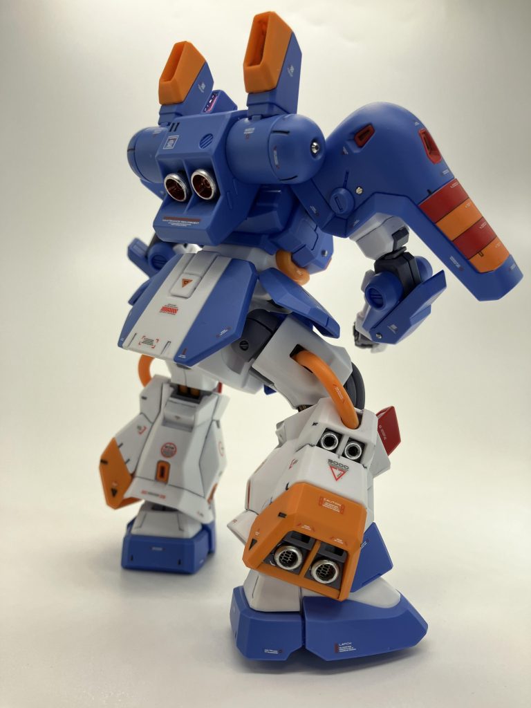 ゴツい背面が良いですね👍