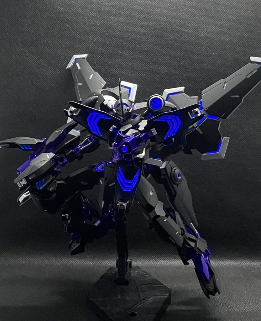 ブレイザークロー装備でポージング