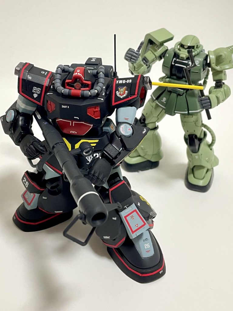 もちろんサムズアップザクも。