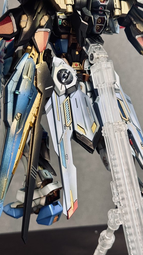 Glowing Strike Freedom–3枚目/制作者：@hugobozzshih007