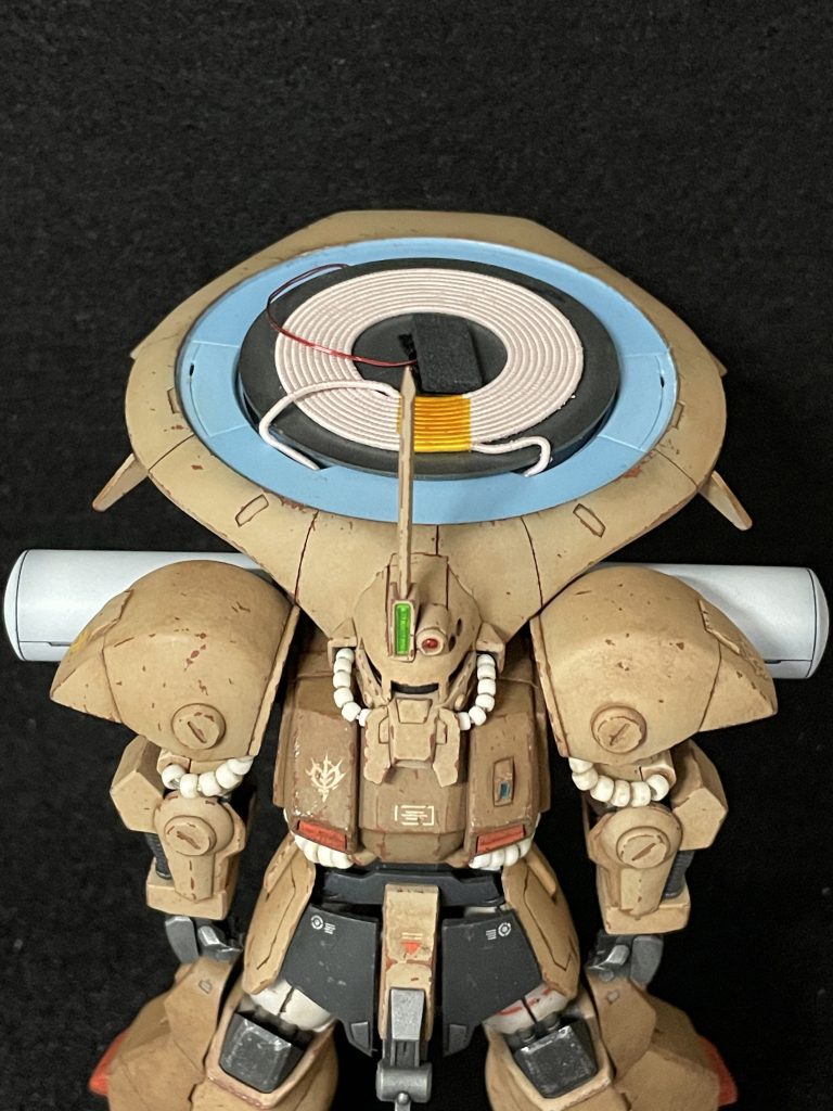 シンデレラフィットしたワイヤレス充電ユニット