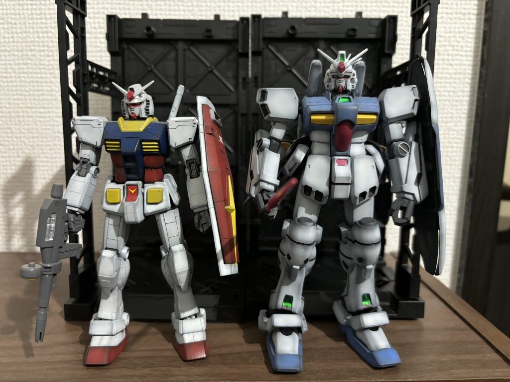 作品名：<p>ガンダムと旧キットの試作3号機を比較したら結構な差で試作3号機の方が大きいw ニューガンダムとあまり差がなさそうですね。</p>