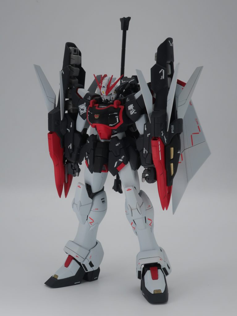 ガンダムWのMGはどの期待も全体のバランスが好みで、配色変更だけでも印象が変わるところが面白いです。