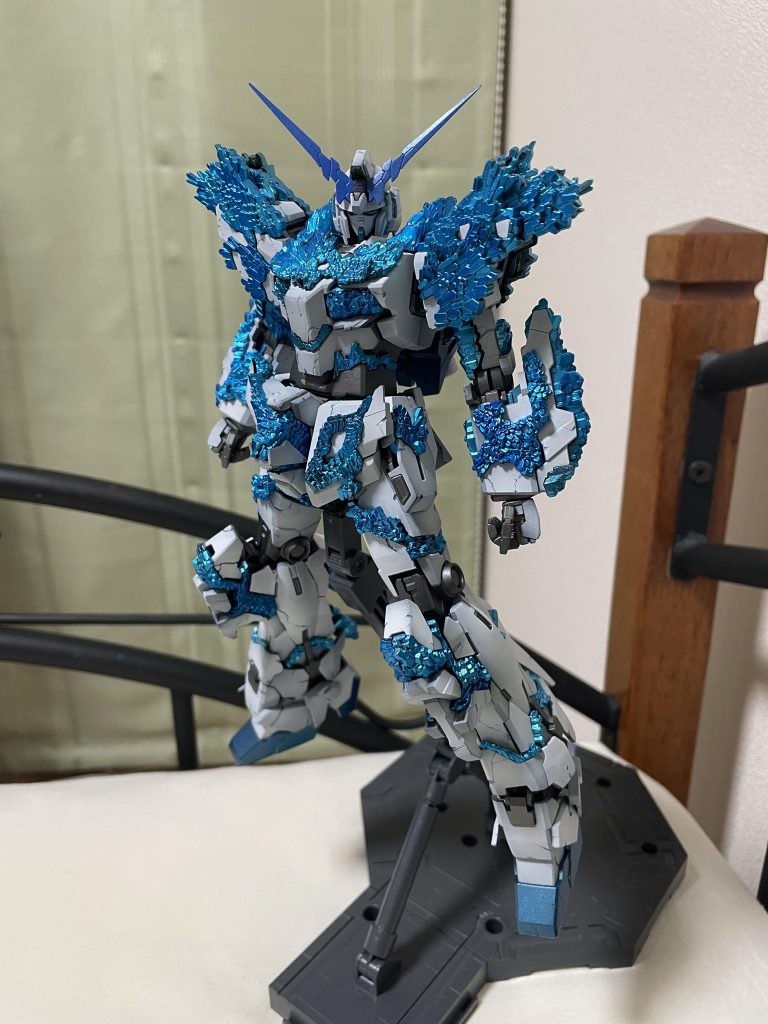 ユニコーンガンダム光の結晶体–3枚目/制作者：@makisanda655