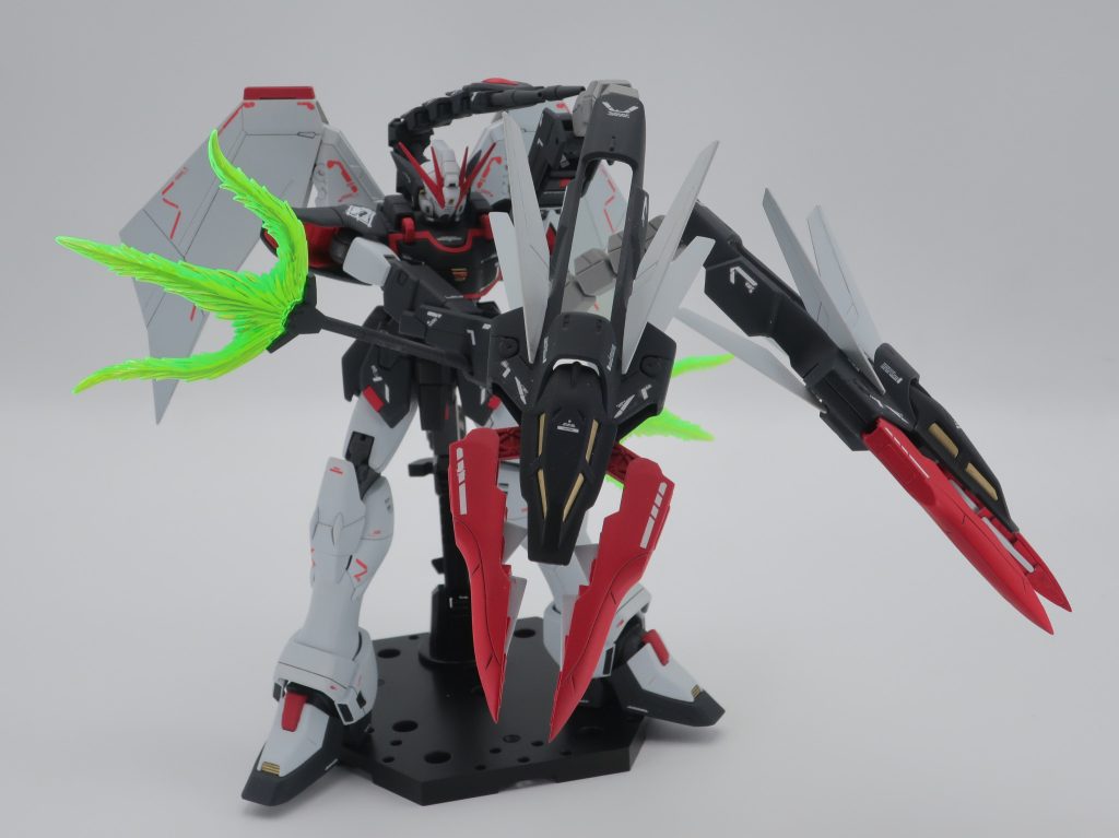 ドラゴンハングを展開したときのポーズです。