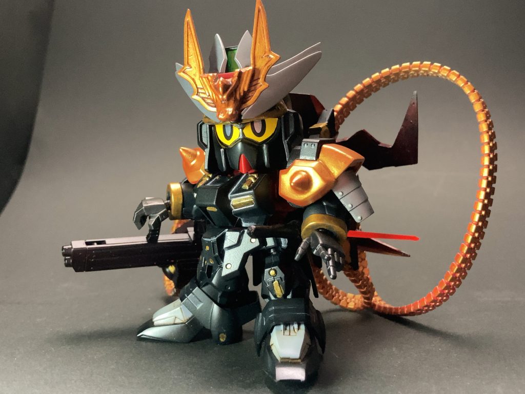 コチラは5、6年前に改造しようと思ってずっと完成させられずにいたキットを模型復帰した現在の自分で完成に持っていきました。💪