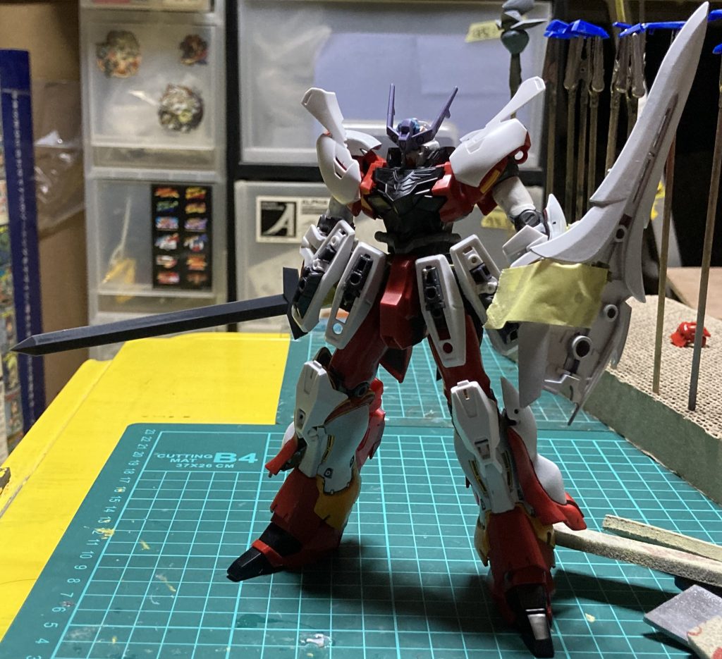 外装はMGF90が中心。ネオガンダムを作った時に余ったパーツをバシバシ使いました。
