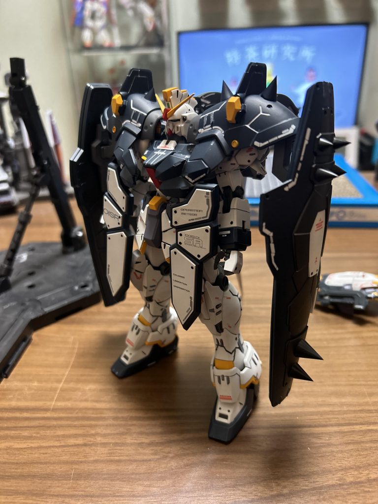 アーマディロ装備!