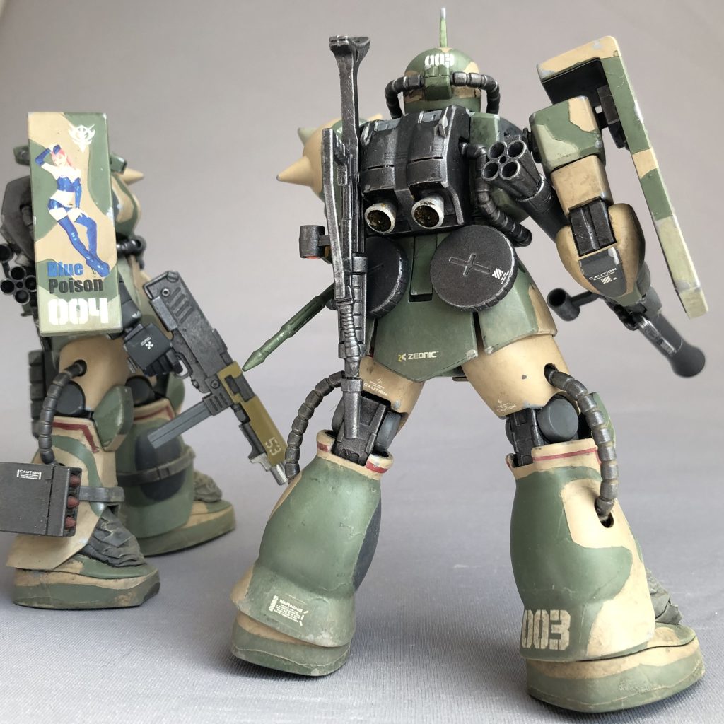 湿地帯戦用ですから、膝下は泥色に汚れるんだろうということで、派手めにウェザリングしております。