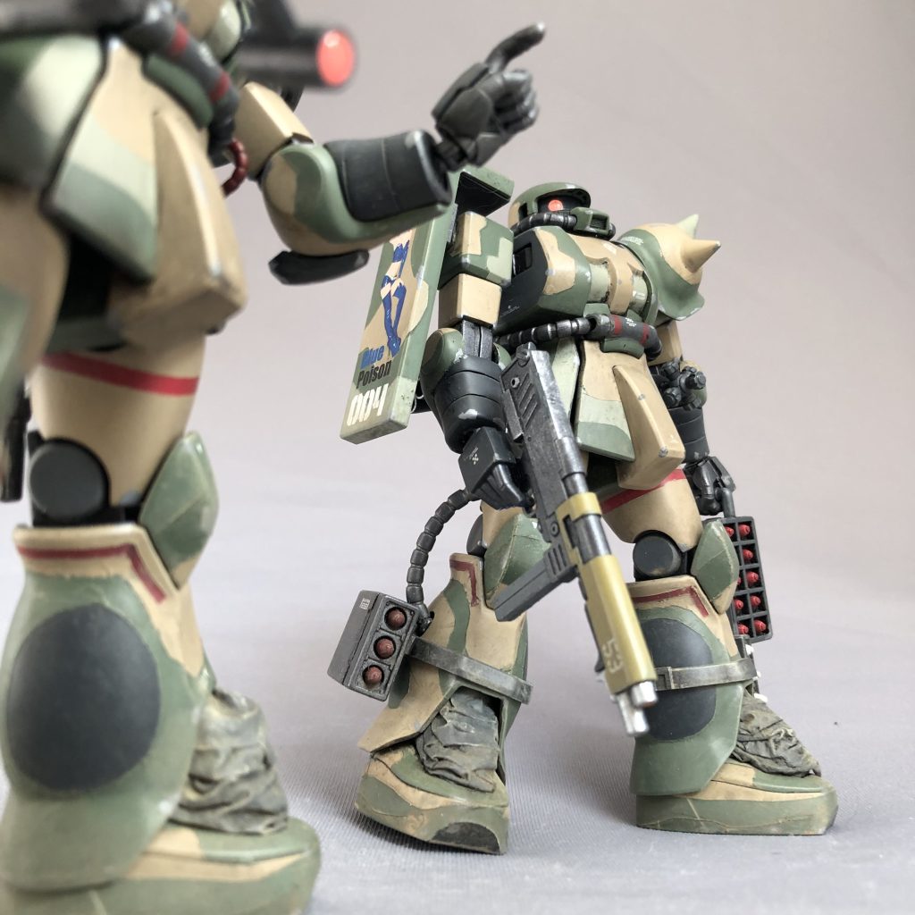 隊長機と同じく膝下は派手めにウェザリングし、泥汚れを表現しました。湿地をじゃぶじゃぶ歩いてきたんでしょう。