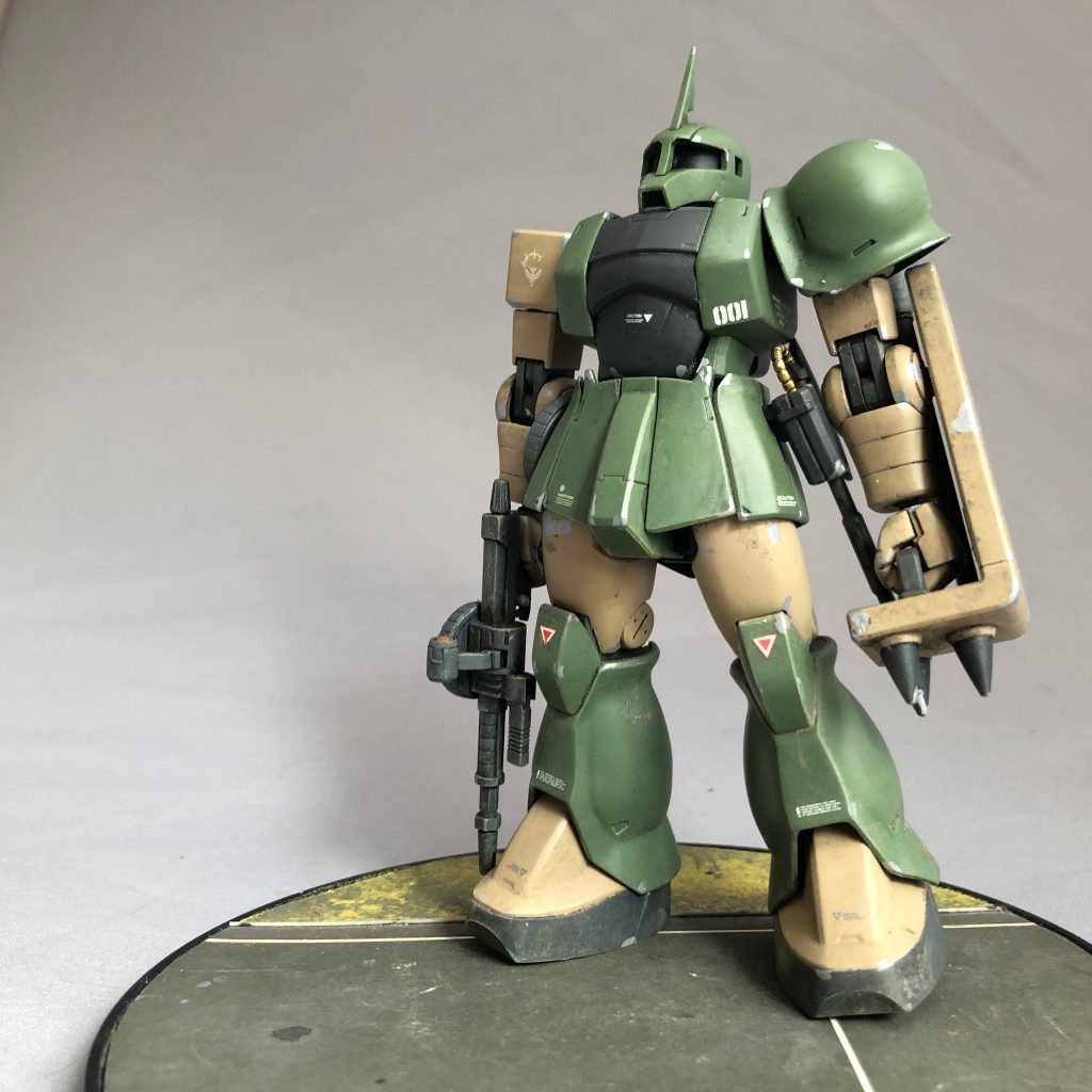 設定はさておき、旧ザクはザクIIから余計なものが省かれていて、すっきりシンプルに洗練されていますよね。最後までご覧いただきありがとうございました!