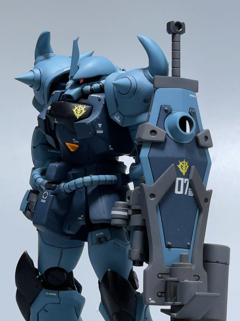 アップ。頭部のパイプは自作しましたがこれが本当に上手くいかなくて苦戦しました…。最初は腰パイプも自作するつもりでしたが力尽きて諦めました笑しばらくジオンMSは作る気になれそうもありません!