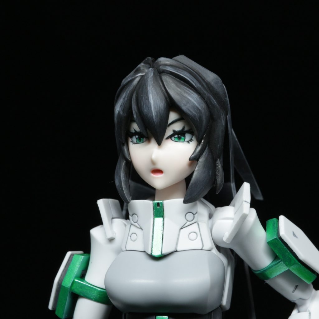 クールな表情パーツ。劇中のメイさんのイメージはこんな感じ。