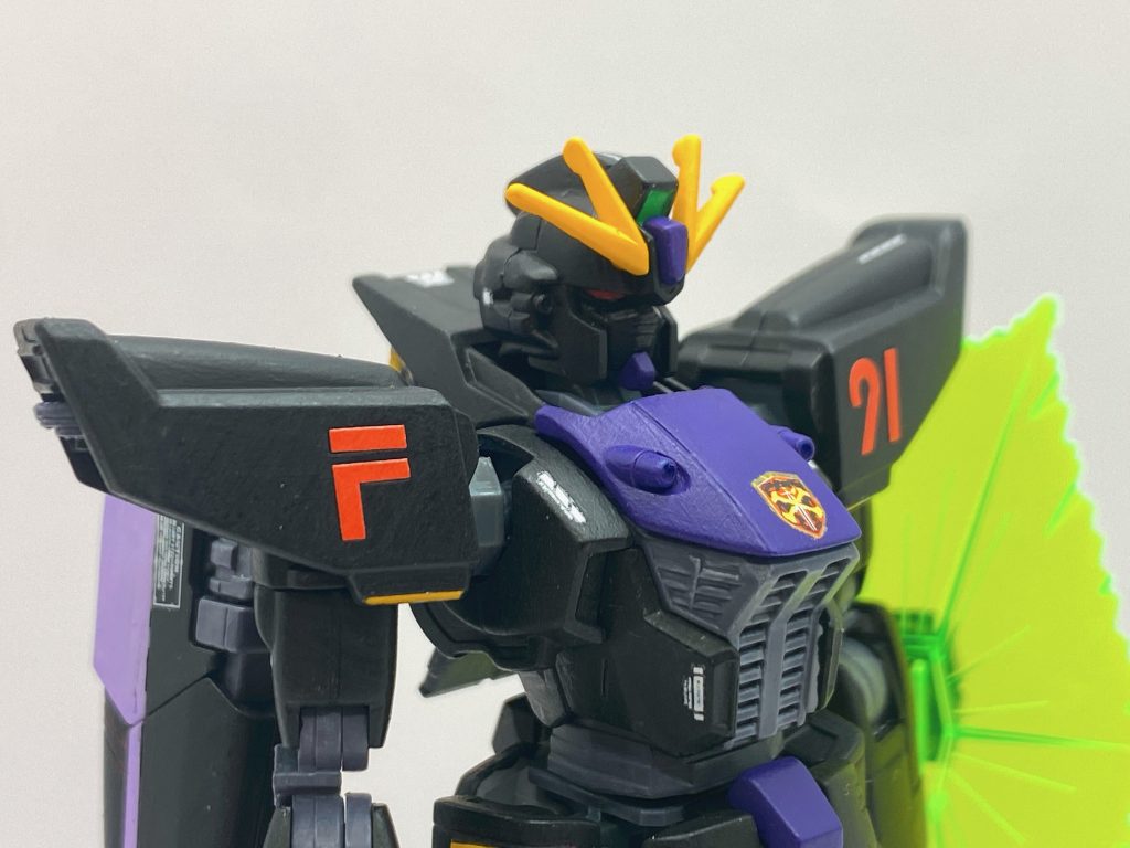 F91のマークは付属シールをそのまま活用しましたが、トップコートのお陰で浮かずに済みました。F91はイケメンだなぁ。