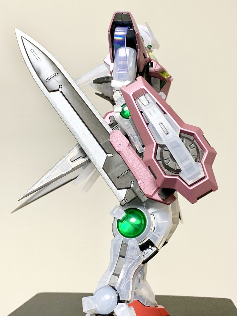 ブレード部はシルバーで塗っております。