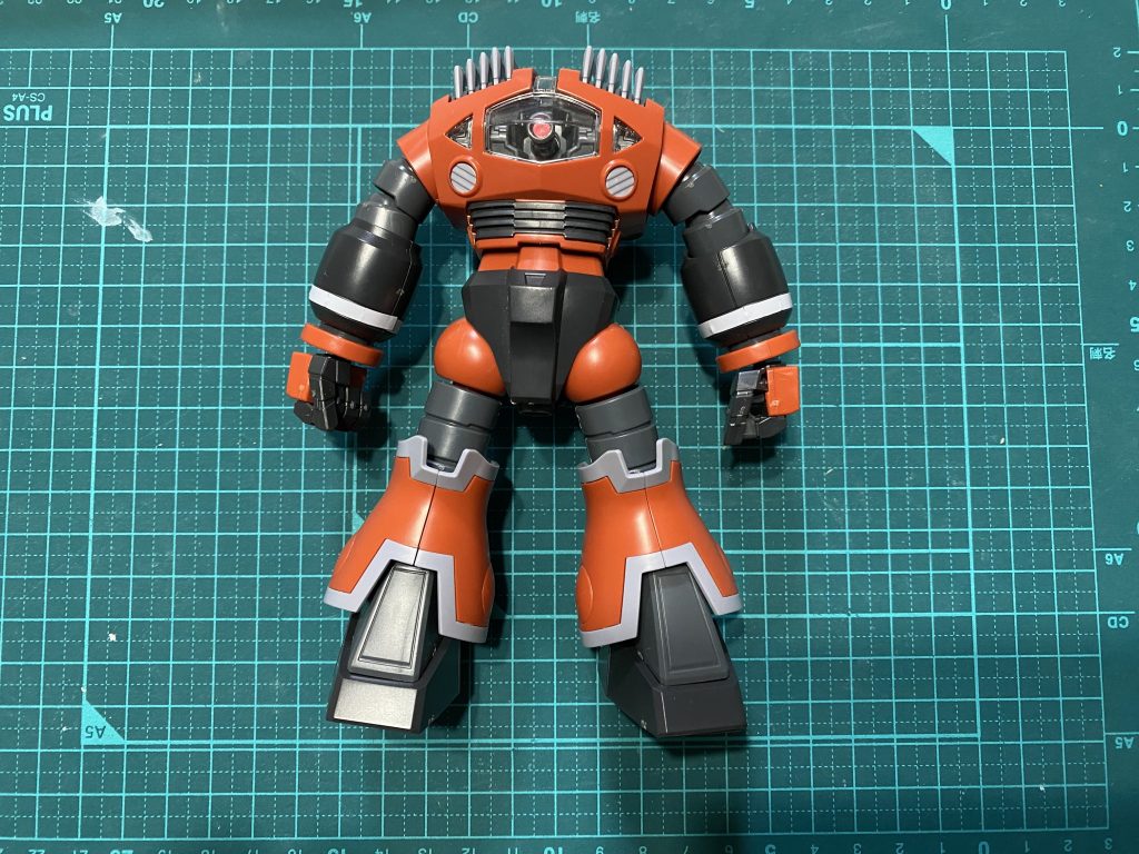 引き出しから出して洗浄した状態。シールは経年劣化でベタベタだ・・。