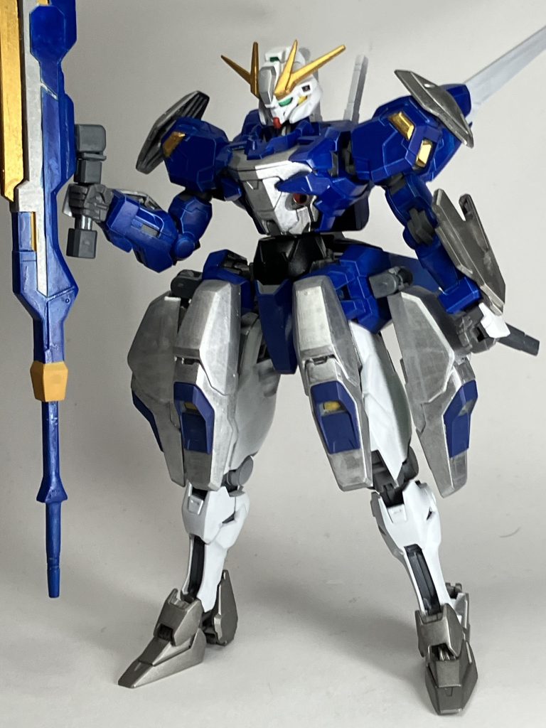 シルエットフォルムはエクスカリバーを持つキャラからFateのセイバーをモチーフに考えました。