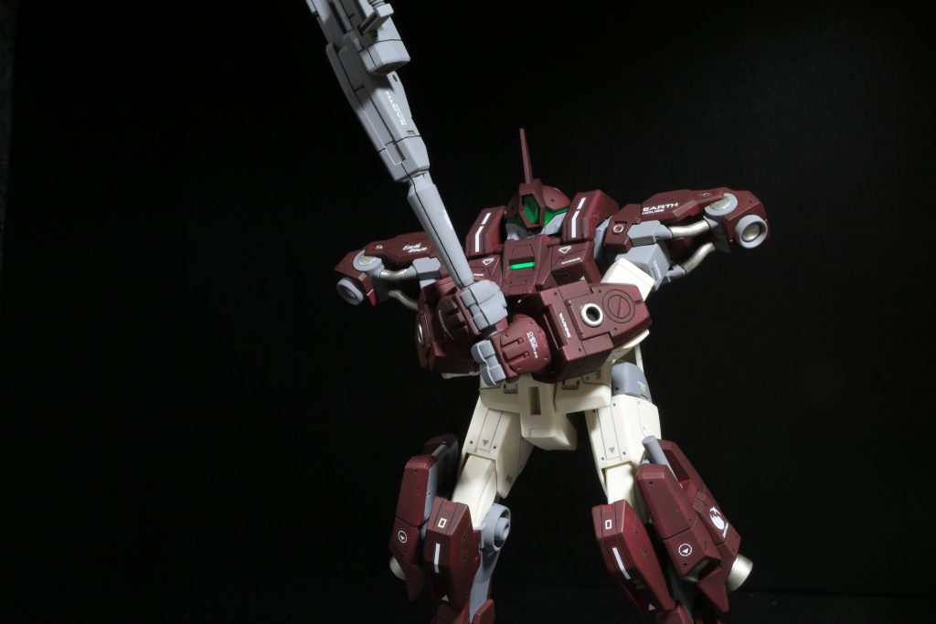 とりあえずお決まりのポージングをさせてみたかったのですが、難しいですね。