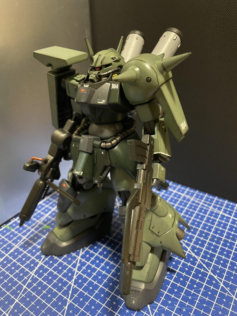 同じザク系なので違和感なくギラドーガのボディがハマったかと🤤