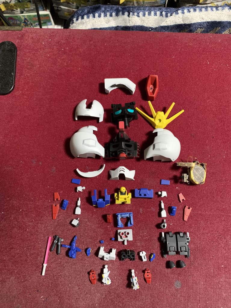 組む直前の全パーツ画像です。