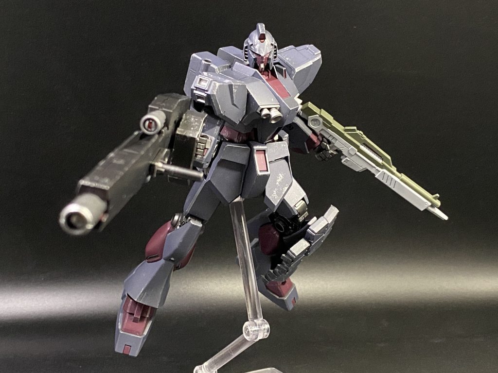 ライフルは境界線機のブレイディフォックス付属のレーザー銃とνガンダム付属のライフル。νガンダム付属のカラーリングはACPPで使っていた緑ライフルをモチーフに配色をしました。