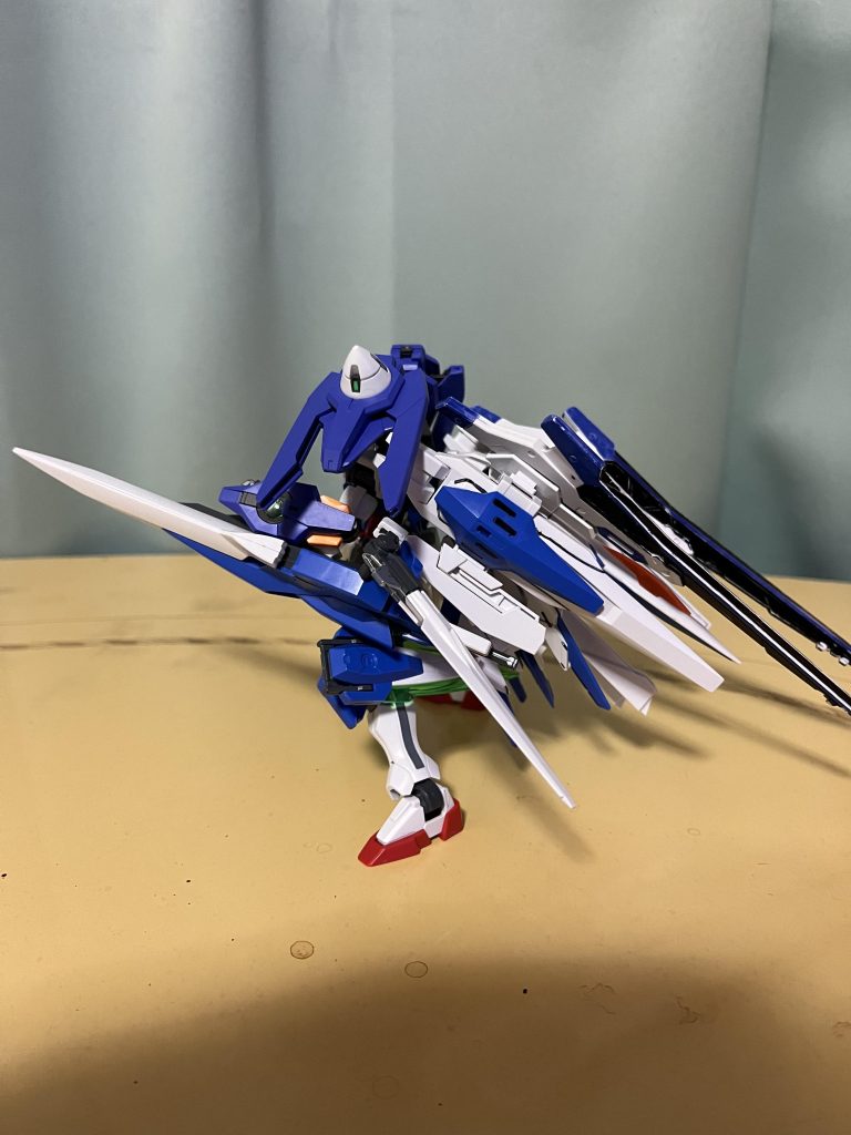 ガンダムダブルオーアークフルセイバー–2枚目/制作者：アッキー