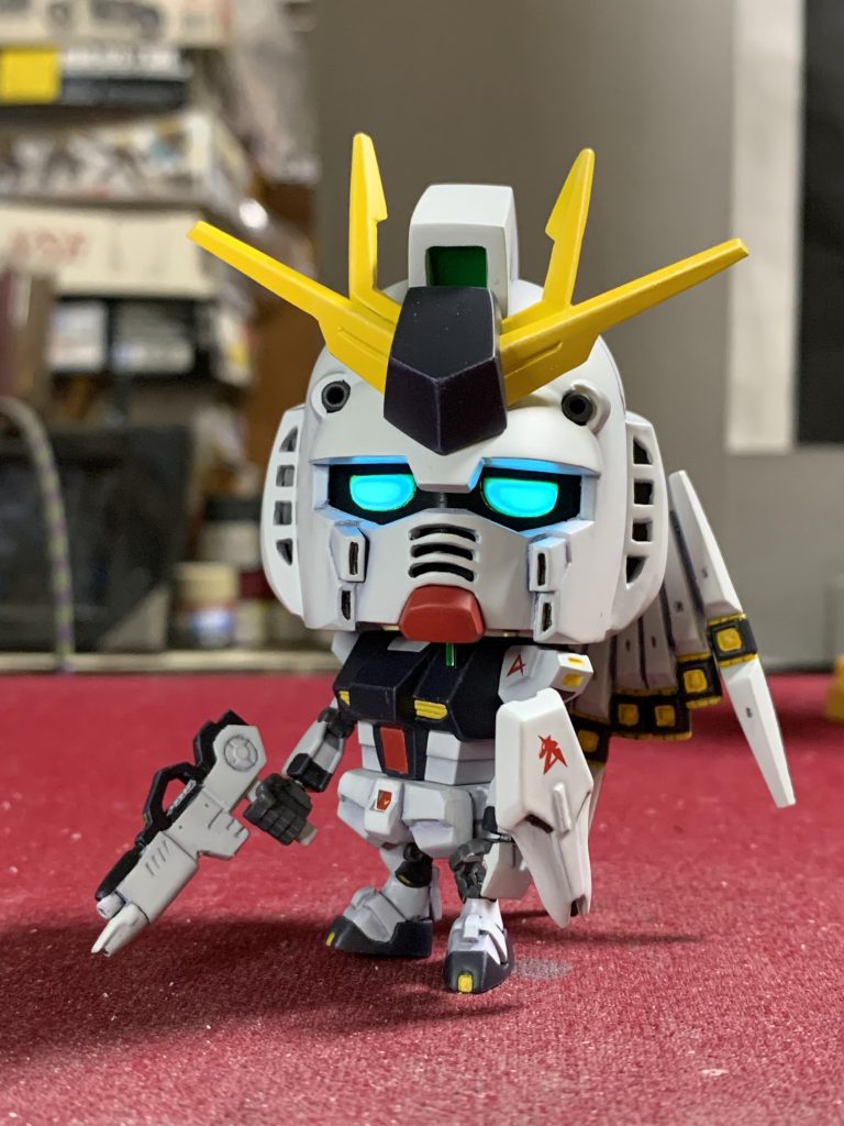 ライフルと固定ファンネルポージング。