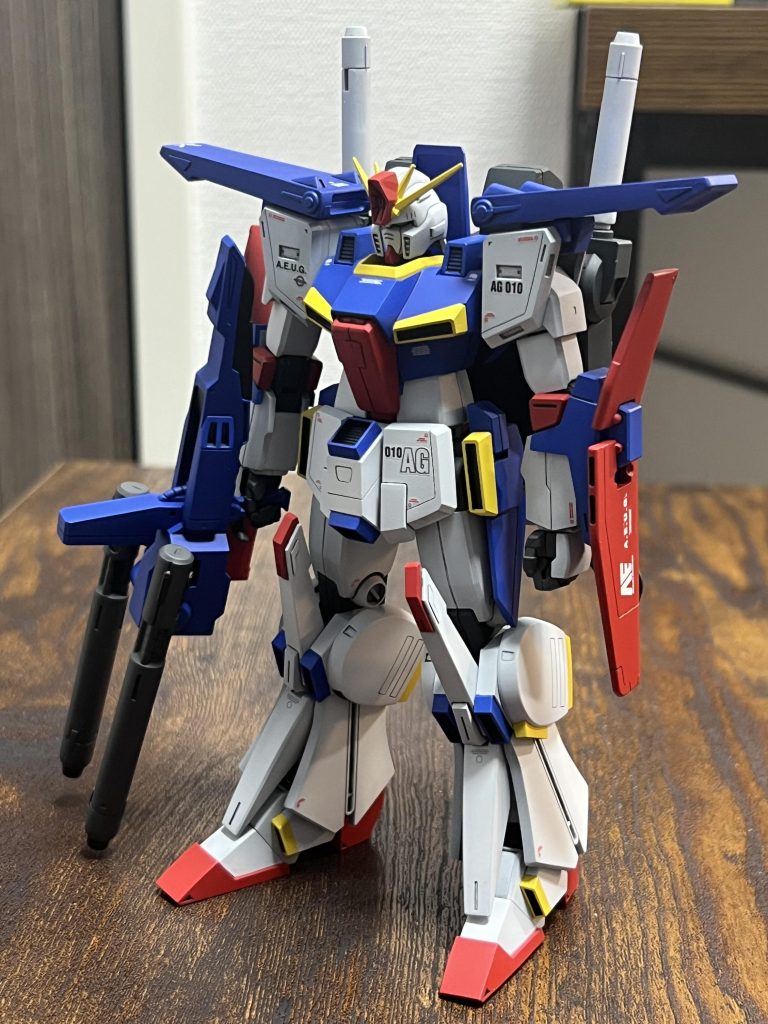 いつものアングル①今年はダブルゼータからガンプラ始め。