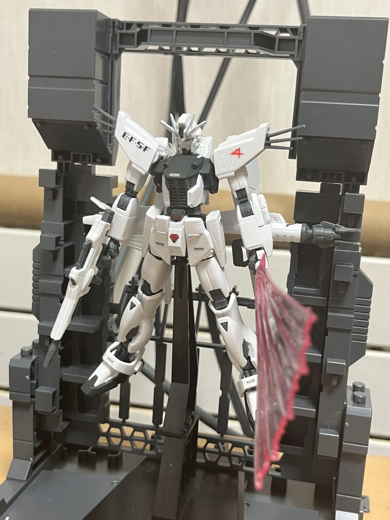 もしもロンドベルカラーのF91がいたら……という想像の下に作成しました。武装も基本はF91と変わりはありませんが、ビームサーベルのみVガンダムから使用しています。