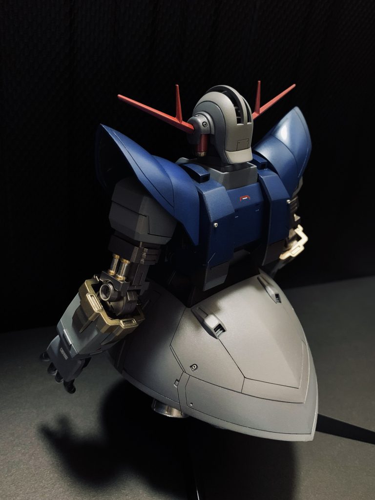 筋彫りは物足りない部分だけをなるべく丁寧に深く彫りました。黒立ち上げにしたので墨入れ無しでも大丈夫でした。