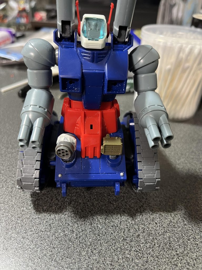 全ての改造が終わって塗装に入る直前です。