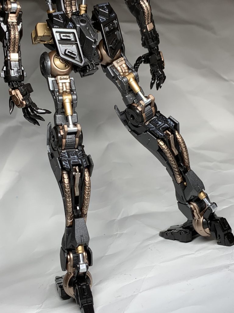 足の後ろ側がごちゃごちゃで好きです