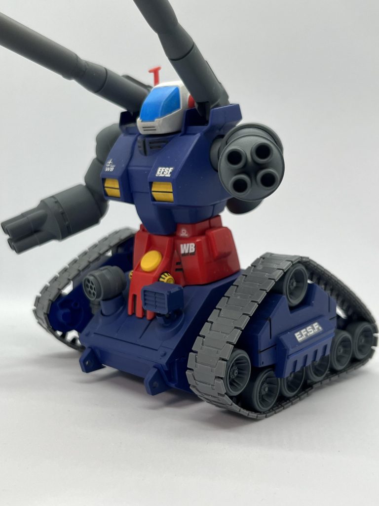 120ミリ低反動キャノンを太くして、横幅、頭頂高をいじったので、かなり好みの体型になっています。それと青色の部分の塗装が予想以上に上手くいったので、かなり嬉しかったです。