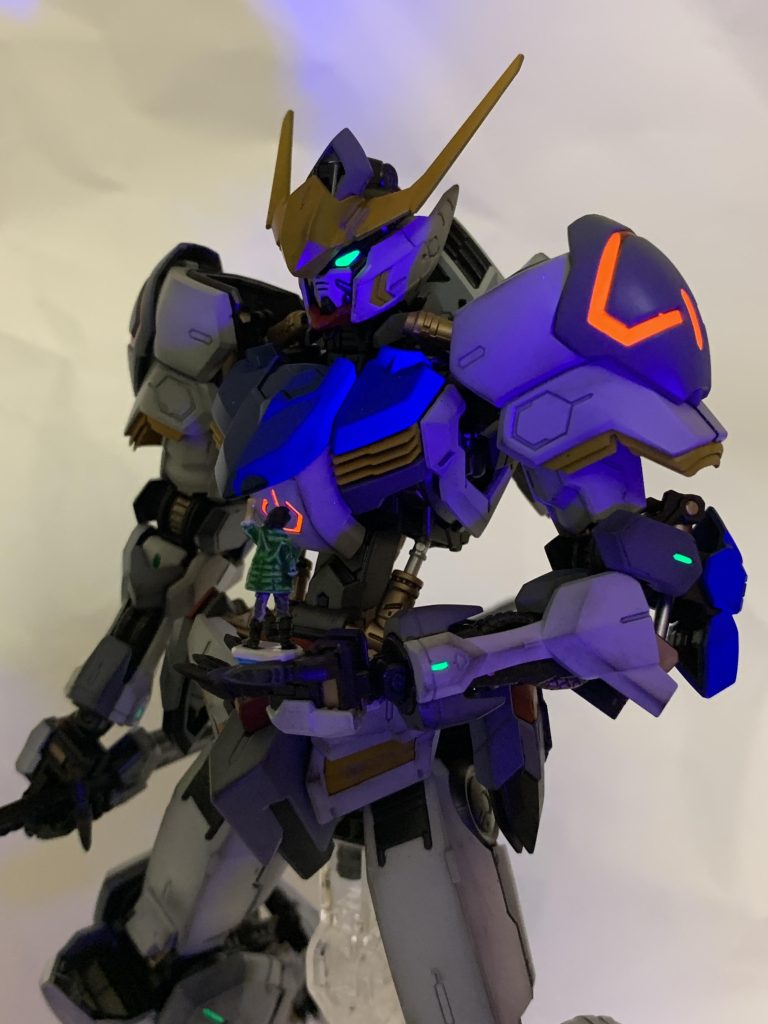 ブラックライトで