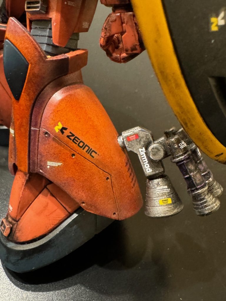 本機とバーニアが違う社製ゲルググを出したくて💦取り付けちゃいました。