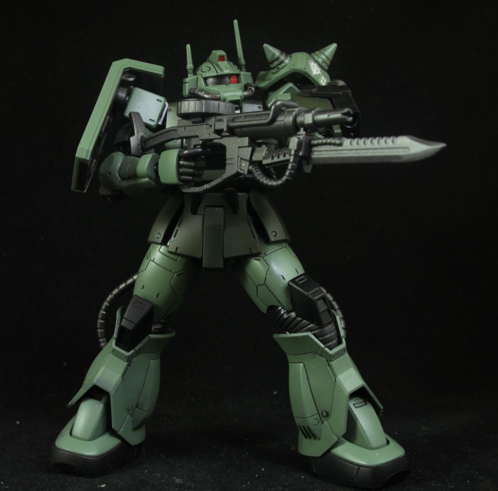 コズン機はデザートザクラル機とともに中近距離で戦う機体と設定実験中のためノーマルのザクと誤認させるようザクカラーで塗装されていると設定